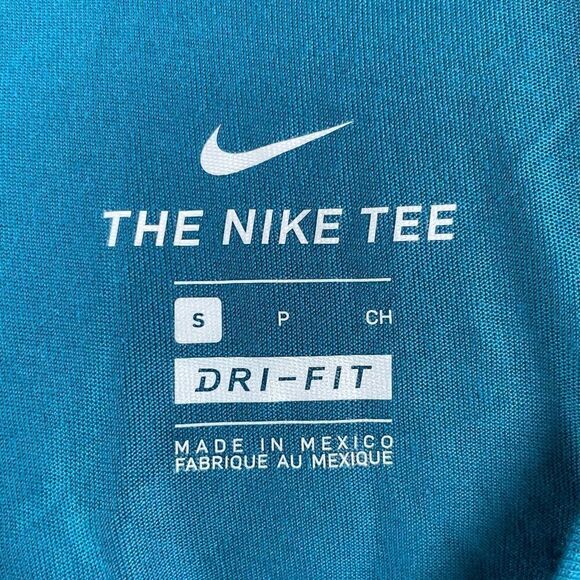 NWT Dri-Fit The Nike Tee Size S - Picture 9 of 9
